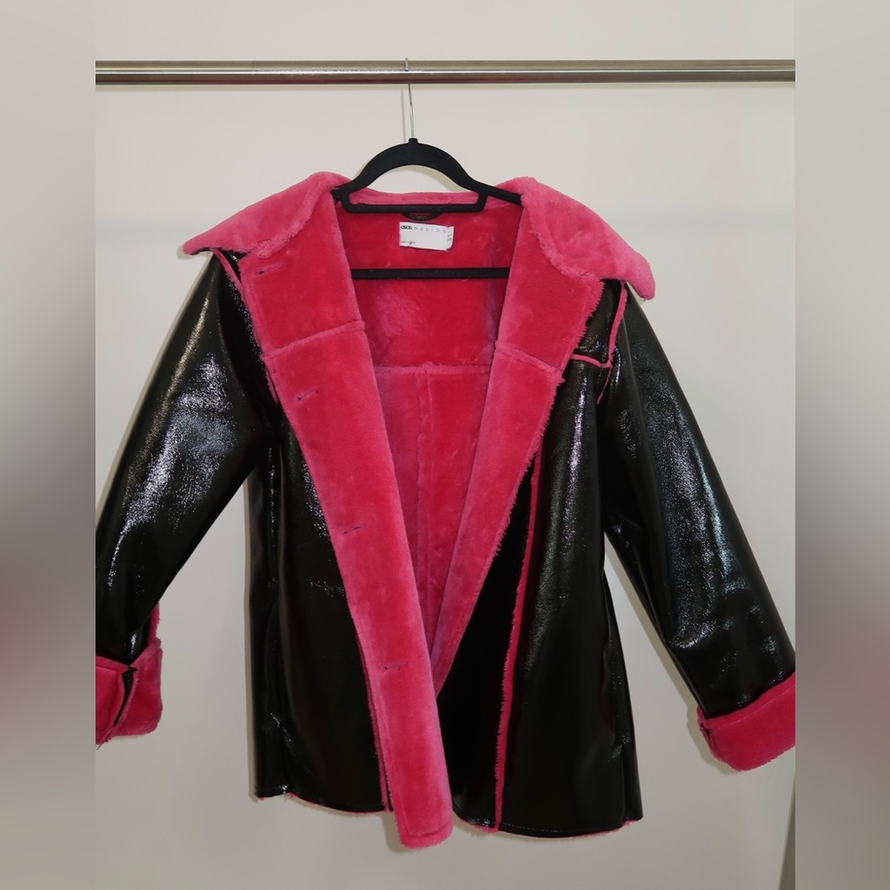ASOS DESIGN Bonded Faux Shearling Coat - Size 2 - Worn Once - Black and Pink
